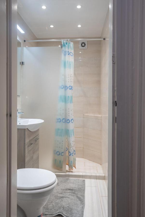 Cozy & Quiet Apartment Near Kiraly Street Free Parking, Ac, Perfect For 4 Guests! Budapeszt Zewnętrze zdjęcie